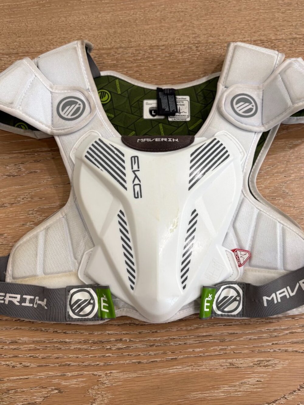 Maverik MX EKG Lacrosse Shoulder Pads White NOCSAE ND200 Adult Large